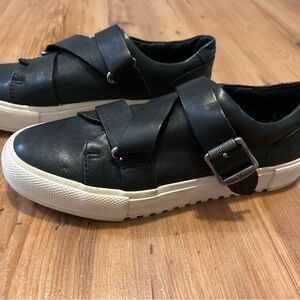 Frye Gia Low Top Black Leather Moto Strap Buckle Sneakers NWOT Sz 8